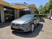 Volkswagen Passat - 1.4 TSI GTE Highline Climate Control Navi Schuifdak