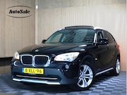 BMW X1 - sDrive18d Business AUTOM PANO NAVI CLIMA PDC CRUISE THAAK ST