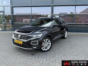 Volkswagen T-Roc - 1.5 TSI Style Business/ Panorama dak/ Virtual dashboard/lede