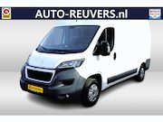 Peugeot Boxer - 330 2.0 BlueHDI L2H2 Pro Navigatie / Camera / Trekhaak / PDC