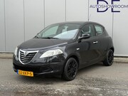 Lancia Ypsilon - 0.9 TwinAir Black & Red | Airco | 5D | NW APK