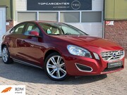 Volvo S60 - 1.6 D2 Summum/AIRCO/TREKH/NAVI/LEER/CRUISE/APK