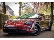 Porsche Taycan Cross Turismo - 4 93 kWh Panorama 18-Wegs Stoelventilatie Passenger Display