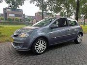 Renault Clio - 1.4-16V Exception