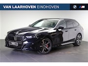 BMW 5-serie - 520i M Sport Automaat / Panoramadak / Trekhaak / Bowers & Wi