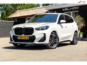 BMW iX1 - EDrive 20 M Sport Live Cockpit I Mineralweiss Metallic I Hea