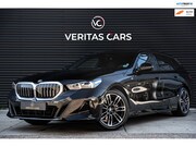 BMW 5-serie - Touring 520i M-Sport Pro 208PK|BTW|Pano|Camera|HUD|H&K|Laser
