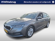 Skoda Octavia - Combi 1.0 TSI Business Edition LED / Navigatie / Parkeersens