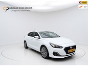 Hyundai i30 - 1.0 T-GDI Fastback Premium / Carplay / Cruise control
