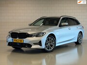 BMW 3-serie - Touring 330e High Executive Sportline Shadow | SPORTSTOELEN 