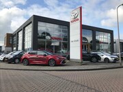 Toyota RAV4 - 2.0 Style 4WD dealer onderhouden, trekhaak, lichtbruin leder