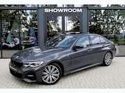 BMW 3-serie - 320i High Executive PANO H&K LEDER
