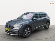 Volkswagen Tiguan - 1.5 TSI Life Business
