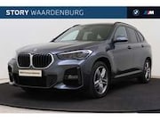 BMW X1 - xDrive20i M Sport Automaat / Sportstoelen / LED