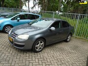 Volkswagen Jetta - 1.6 Trendline