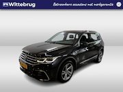 Volkswagen Tiguan - 1.5 TSI R-Line Business+ / Navi/ Parkeersensoren/ Trekhaak/