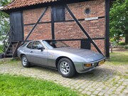 Porsche 924
