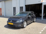 Volkswagen Golf - 1.6 TDI Highline Business R