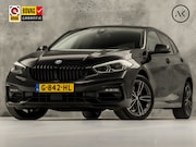 BMW 1-serie - 118i Sport Automaat (APPLE CARPLAY, GROOT NAVI, LEDER, CAMER