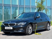 BMW 3-serie - Touring 320e Sport Line PHEV // Panorama Dak // Navi // LED