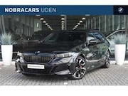 BMW 5-serie - 5 Serie Touring 550e xDrive M Sport Automaat / Pan