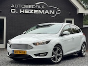 Ford Focus - 1.0 Titanium Panoramadak Navigatie Cruise Climate Control st