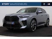 BMW X2 - sDrive20i M Sport Automaat / Panoramadak / Trekhaa