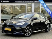 Toyota Yaris - 1.5 Hybrid TeamNL / lage kilometerstand! / sportieve uitvoer