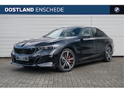 BMW i5 - eDrive40 M Sport / Panoramadak / Trekhaak / Parking Assistan