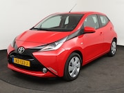 Toyota Aygo - 1.0 VVT-i x-play | Automaat • Camera • Airco • CarPlay • And