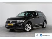 Volkswagen Tiguan - 1.5 TSI Life | Dealer Onderhouden! | Trekhaak | Stoel/Stuurv