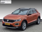 Volkswagen T-Roc - 1.5 TSI Style Business | Automaat| Trekhaak| Keyless entry|