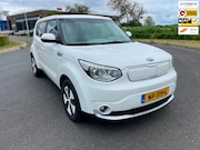 Kia e-Soul - EV ExecutiveLine 27kWh, Aut, Stoel-/stuurvrw, Cam, Navi, Key