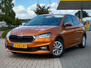 Skoda Fabia - 1.0 TSI CARPLAY PDC VOOR EN ACHTER CRUISE AIRCO