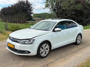 Volkswagen Jetta - 1.4 TSI Hybrid Highline LICHTE SCHADE , Wel rijdbaar