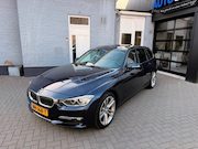 BMW 3-serie - Touring 328i | PANO | XENON | LEER | KEYLESS |