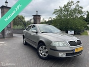Skoda Octavia - 1.6 FSI Attractive Trekhaak Airco Cruise✅