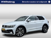 Volkswagen Tiguan - 2.0 TSI 4Motion Highline Business R / Pano / Digitaal dashbo