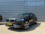 Volvo V60 Cross Country - V60 B5 250PK Plus Bright Cross Country | Trekhaak | Adap cru