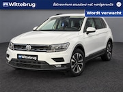 Volkswagen Tiguan - 1.5 TSI ACT Comfortline Business / Pano / Parkeersensoren vo