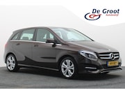 Mercedes-Benz B-klasse - 180 Automaat Sfeerverlichting, Airco, Trekhaak, Stoelverwarm