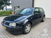 Volkswagen Golf - 1.4-16V / AIRCO / inruil mogelijk / Scherm