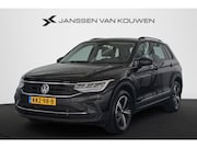 Volkswagen Tiguan - 1.4 TSI eHybrid Life Stoel-Stuurverwarming Achteruitrijcamer