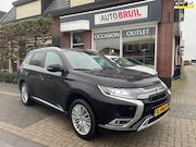Mitsubishi Outlander - 2.4 PHEV Instyle NL-auto| Leder|Schuifd.|Trekh.|Stoelverw.|e