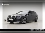 BMW 5-serie - 520i M-Sport | Driving Assistant Professional | Trekhaak | S