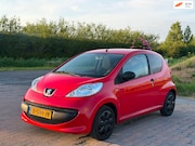 Peugeot 107 - 1.0-12V XR