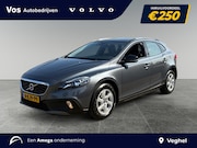 Volvo V40 Cross Country - T4 Momentum | Panoramadak | Trekhaak afneembaar | Dealeronde