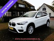 BMW X1 - sDrive18i AUTOMAAT / CRUISE / PDC / NAVI / STOELVERWARMING