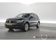Volkswagen Tiguan - 1.5 TSI Life | Rijklaar!! | Adapt. Cruise | Trekhaak | Navi