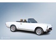 Fiat 124 - Spider 2000, Volumex velgen, Abarthlook , dubbele carburateu